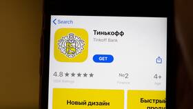 Как перевести деньги с Тинькофф на Сбербанк в Цвет Диванов